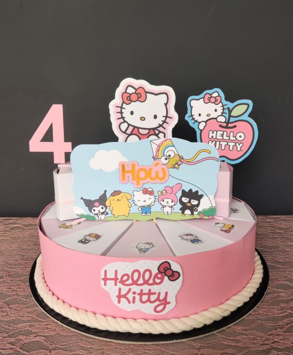 Διώροφη χάρτινη τούρτα γενεθλίων "Hello Kitty"