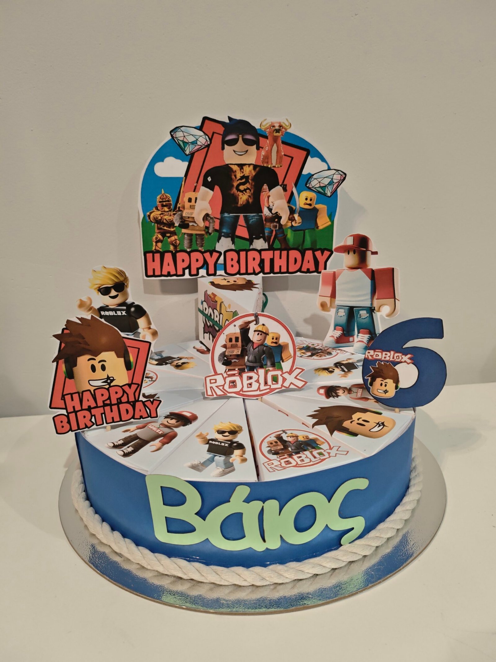 Χάρτινη τούρτα “Roblox” - Image 2