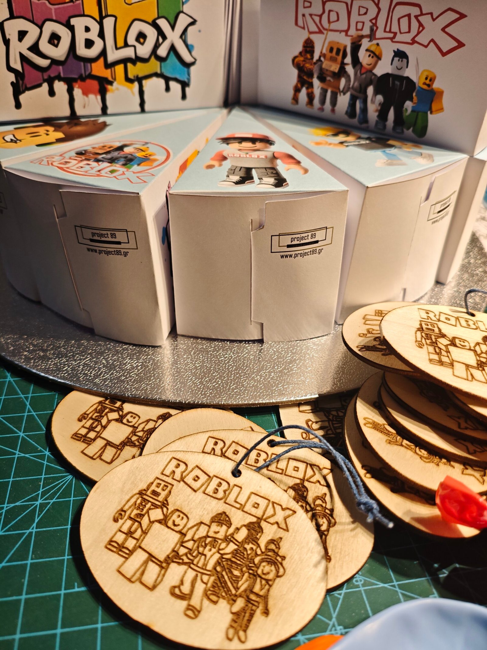 Χάρτινη τούρτα “Roblox” - Image 3