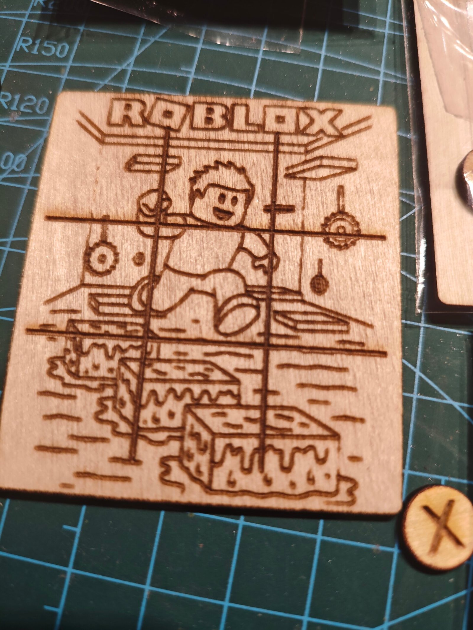 Χάρτινη τούρτα “Roblox” - Image 7