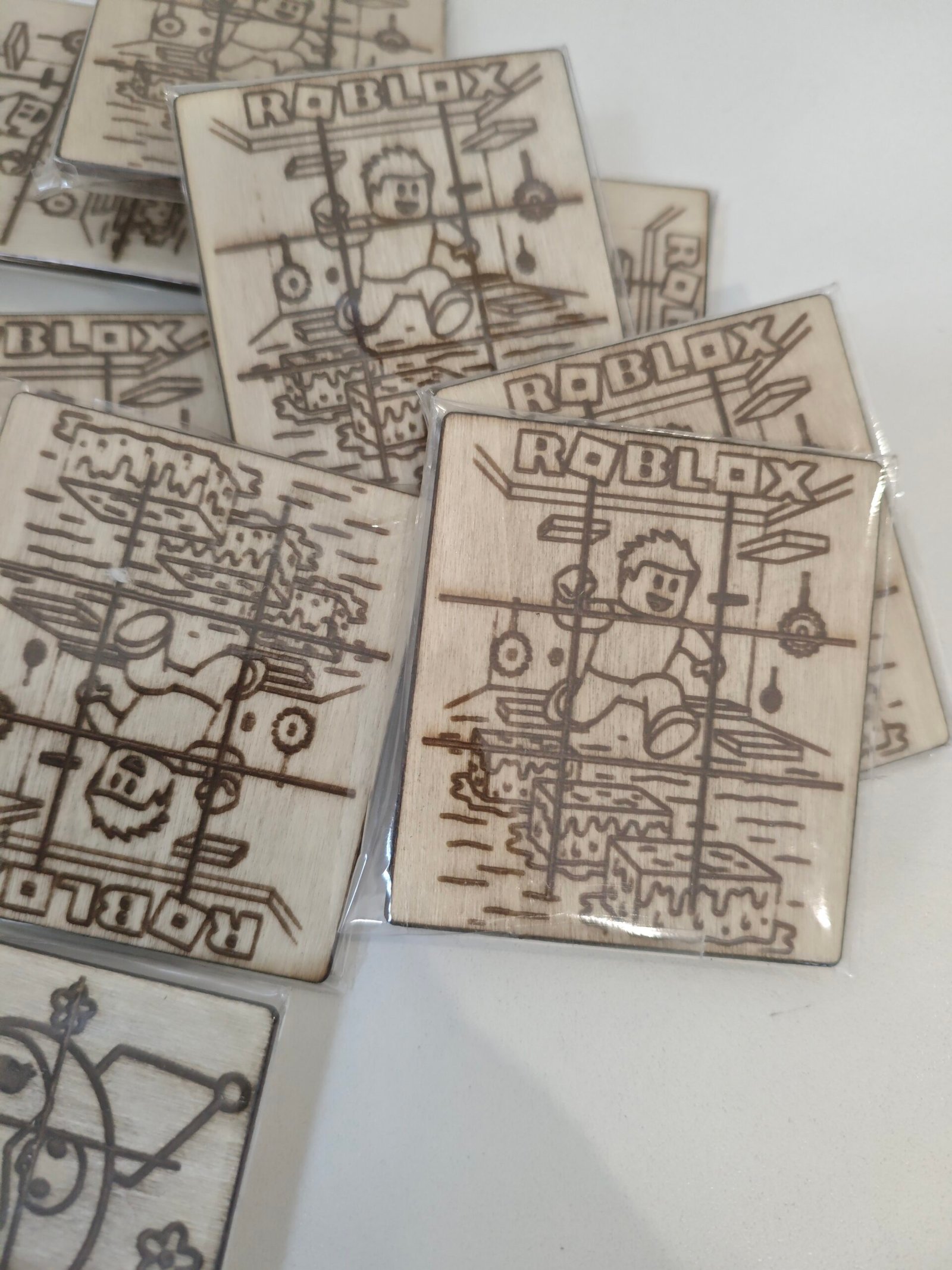 Χάρτινη τούρτα “Roblox” - Image 8